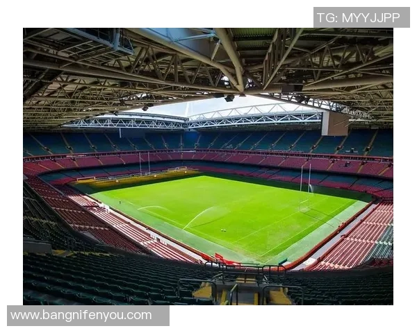 《足球场上突然现身篮球巨星他如何带领球队逆袭成为传奇》 《足球场上突然现身篮球巨星他如何带领球队逆袭成为传奇》